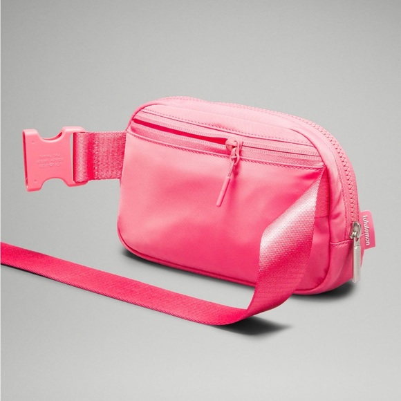 NEW LULULEMON EVERYWHERE BELT BAG SAKURA PINK - Picture 4 of 8